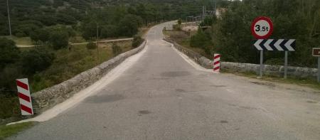 Imagen La Diputación reabre al tráfico ligero el puente de Bernardos tras efectuar obras de reparación del pavimento