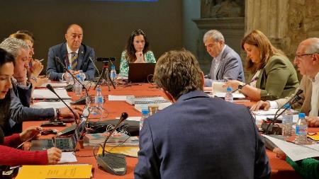 Imagen El Museo Esteban Vicente recibe la donación de cinco obras de Alberto Corazón y otras dos procedentes de la familia de Esteban Vicente